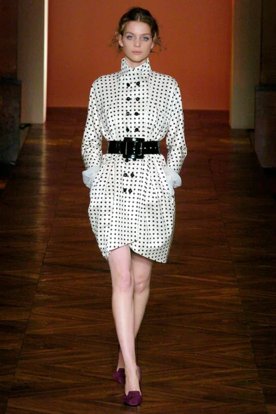 Look 1